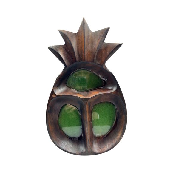 Monkey Wood Pineapple with green enamel accent - Picture 1 of 7